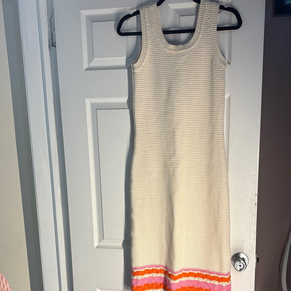 Elegant Sleeveless Knit Dress with Colorful Accents